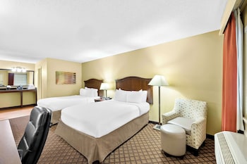 Standard Room, 2 Queen Beds, Non Smoking, Refrigerator & Microwave