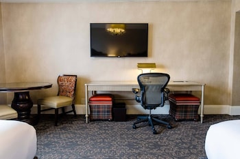 Junior Suite, 2 Queen Beds