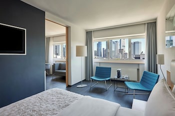 Junior Suite, 1 King Bed