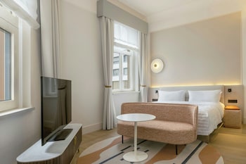 Junior Suite, 1 King Bed