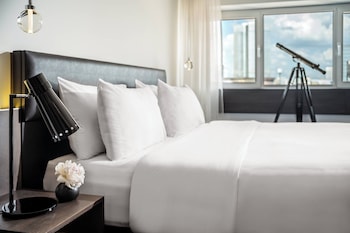 Suite, 1 Bedroom (View)