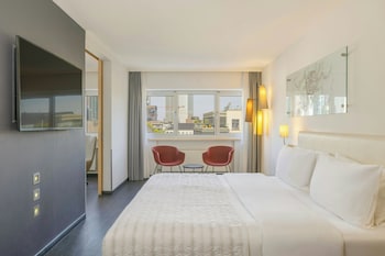 Junior Suite, 1 King Bed