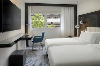 Deluxe Room, 2 Twin Beds