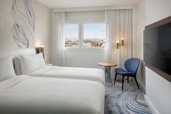 Superior Room, 1 King Bed