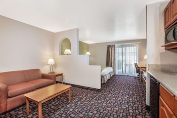 Suite, 1 King Bed with Sofa bed, Non Smoking (Apartment Suite)