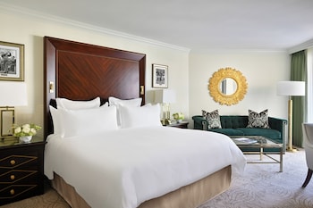 Premier Room, 1 King Bed