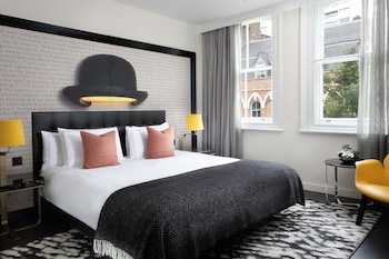 Suite, 1 King Bed (Chiltern Townhouse)