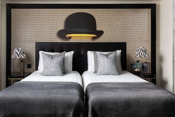 Deluxe Room (2 Twins)