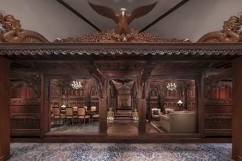 2 King Beds, Club Lounge Access, Royal 2-Bedroom Suite
