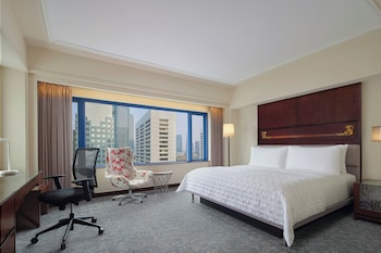 1 King Bed, Premier Guest Room