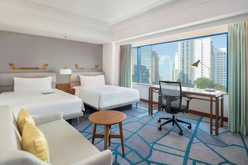 2 Twin/Single Beds, Club Lounge Access, Deluxe Guest Room