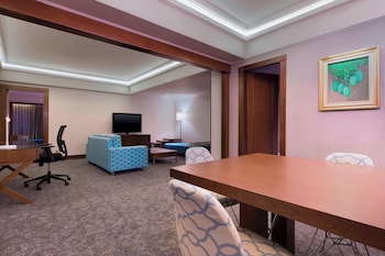 2 King Beds, Club Lounge Access, 2-Bedroom Presidential Suite