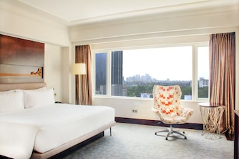 Diplomatic Suite Terrace, Club Lounge Access, 1 King
