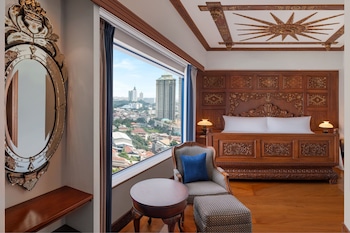 2 King Beds, Club Lounge Access, Royal 2-Bedroom Suite