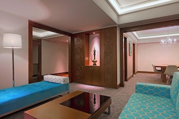 2 King Beds, Club Lounge Access, 2-Bedroom Presidential Suite