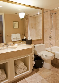 Executive Room, 2 Double Beds