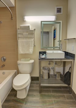 1 Queen Bed Kids Suite  No Balcony