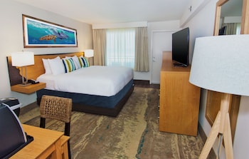 1 King Bed Oceanview