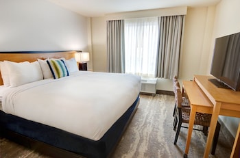 1 Queen Bed Kids Suite  No Balcony