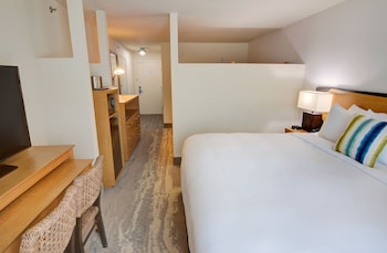 1 Queen Bed Kids Suite  No Balcony