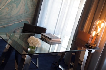Suite, 2 Bedrooms, City View