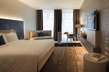 Deluxe Room, 1 King Bed