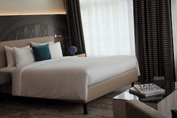 Superior Room, 1 King Bed