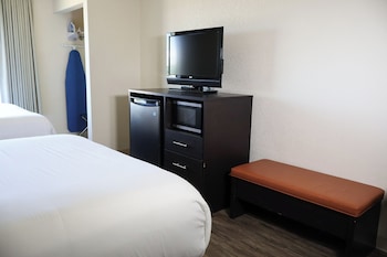 Junior Room, 2 Queen Beds