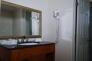 Double Room, 2 Queen Beds, Non Smoking