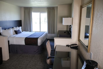 Junior Room, 1 King Bed, Jetted Tub