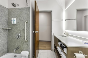 Suite, 2 Double Beds, Non Smoking