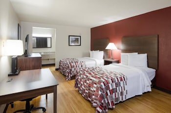 Deluxe Room, 2 Double Beds, Smoking