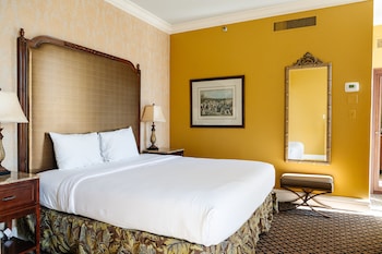 King Room with Balcony (24/7 Front Desk)