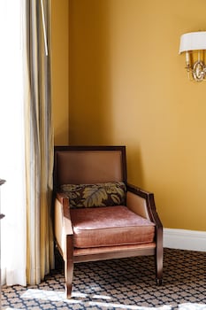 King Room with Balcony (24/7 Front Desk)