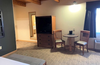 Cabin, 1 King Bed with Sofa bed