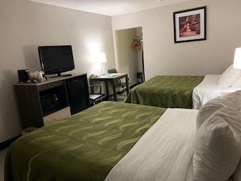 Standard Room, 2 Queen Beds, Smoking