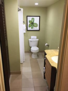 Standard Room, 1 King Bed