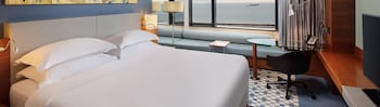 Deluxe Room, 1 King Bed, Sea View