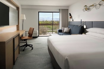Room, 1 King Bed with Sofa bed, Tower (Hearing Accessible)