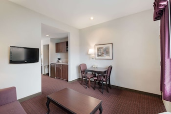 Suite, 1 King Bed, Non Smoking