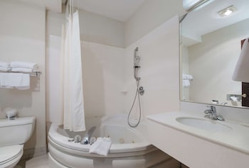 Suite, Jetted Tub