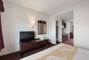 Suite, 1 King Bed, Non Smoking