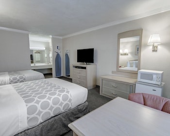 Standard Double Room, 2 Double Beds, Non Smoking