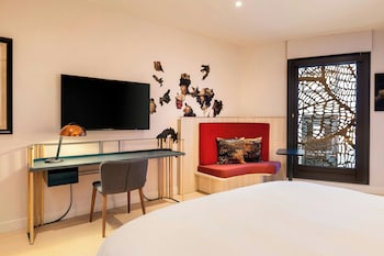 Room, 1 King Bed (View)