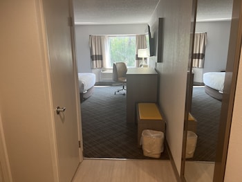 Standard Room, 2 Queen Beds, Accessible, Non Smoking