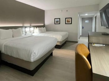 Room, 2 Queen Beds, Non Smoking