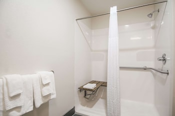 Room, 2 Queen Beds, Accessible, Non Smoking