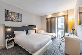 Comfort Room, Multiple Beds