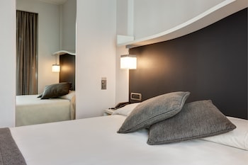 Standard Room, 1 Double Bed (Small Room;Bed is French Bed)