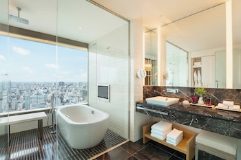 Kioicho Suite with Club Lounge Access
